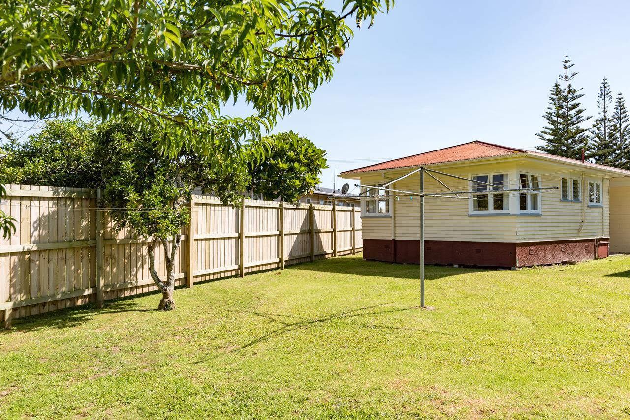 Waitangi Beach Bach 30B Dış mekan fotoğraf